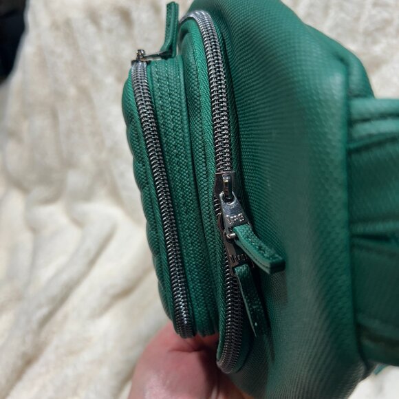 Lug Scurry Wickedly Green Matte Luxe  VL Sling Bag - EUC main image 12